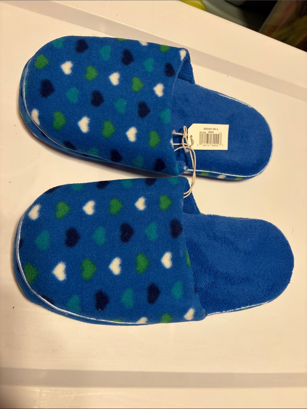 Old Navy Blue Heart-Print Kids Fleece Slippers - Picture 2 of 8